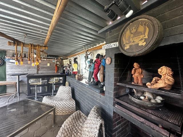 6 Bedroom Property for Sale in Dan Pienaar Free State